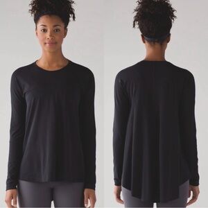lululemon athletica Acadia Black Long Sleeve high low Top size 4/6